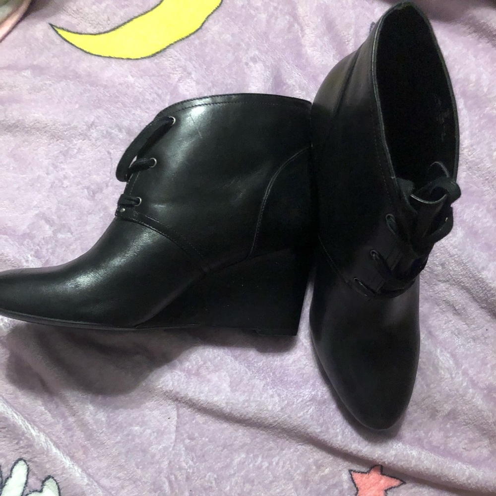 Ralph Lauren ankle booties